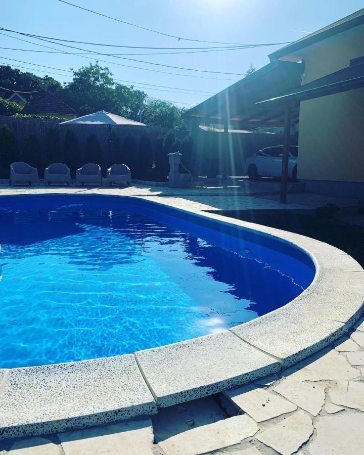 Mika'S Poolhouse Villa Belgrad Dış mekan fotoğraf