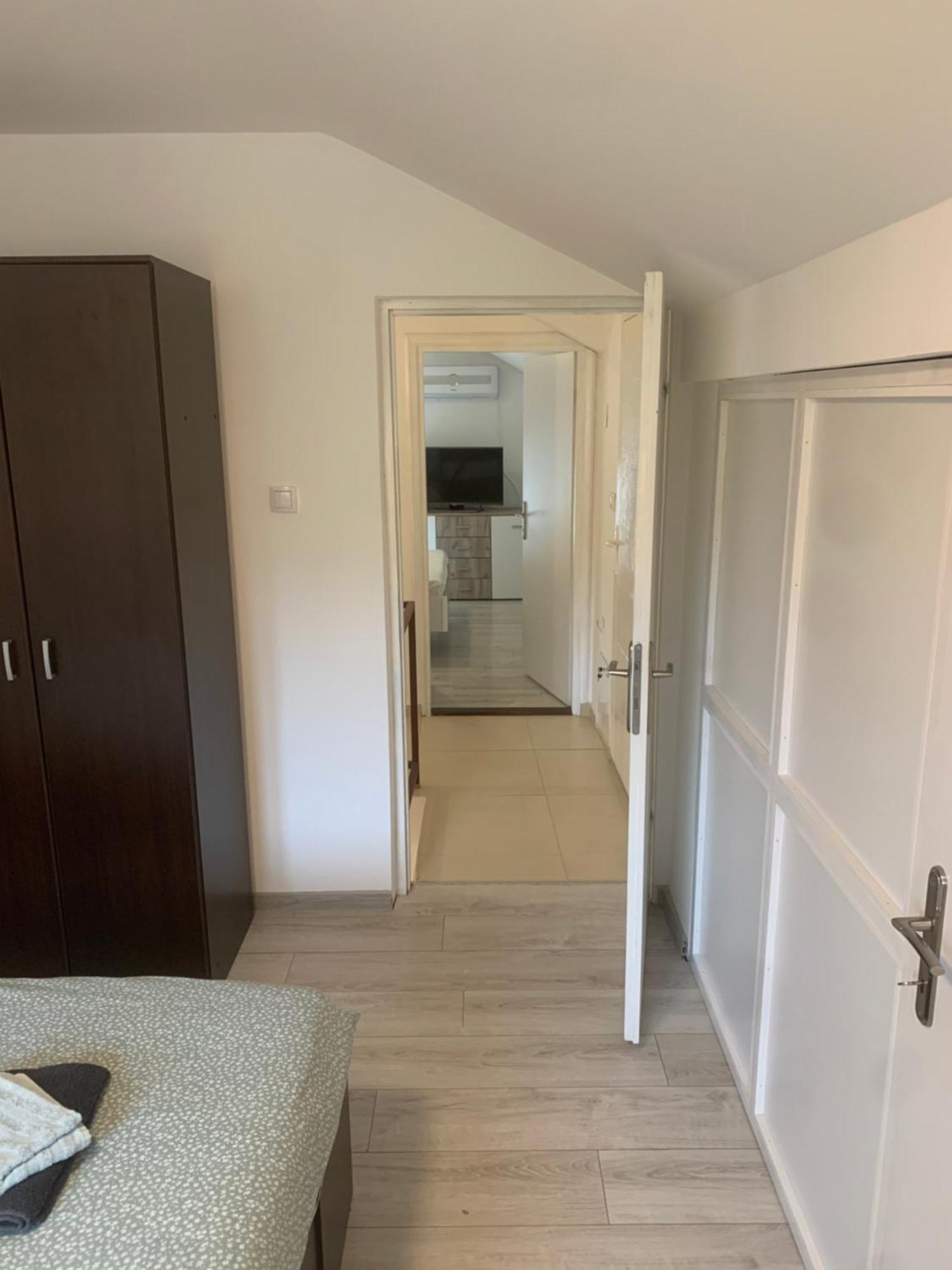 Mika'S Poolhouse Villa Belgrad Dış mekan fotoğraf